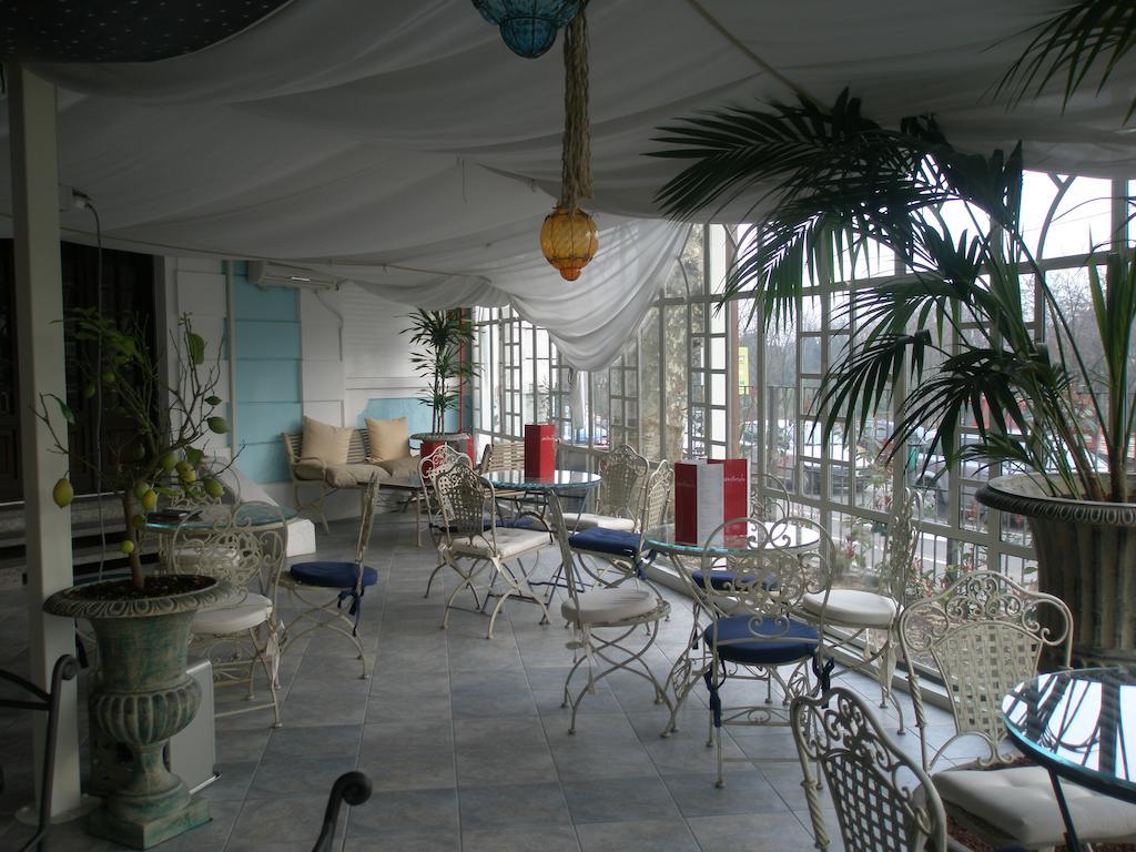 Hotel Montecarlo كاستيلانزا المظهر الخارجي الصورة
