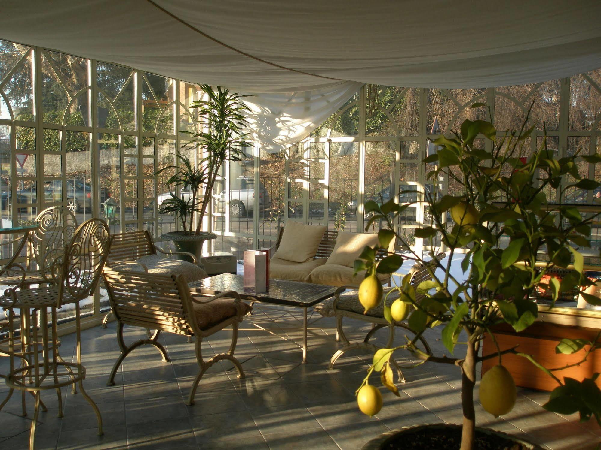 Hotel Montecarlo كاستيلانزا المظهر الخارجي الصورة